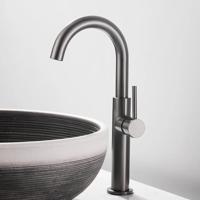 Wastafelkraan SaniClear Highriser | Mengkraan | Hoog model | Draaibare uitloop | Verouderd ijzer - Gunmetal Wastafelkraan SaniClear Highriser | Mengkraan | Hoog model | Draaibare uitloop | Verouderd ijzer - Gunmetal