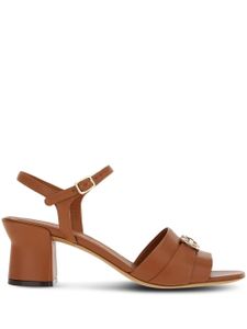 Ferragamo sandales à plaque Gancini 55 mm en cuir - Marron