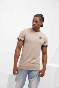 AB Lifestyle Flag T-Shirt Heren Beige - Maat L - Kleur: Beige | Soccerfanshop