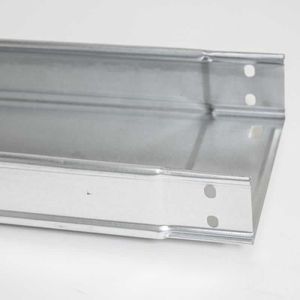 Kabelgoot dicht structuur metaal 150mm breed 60mm 3 meter prijs per meter