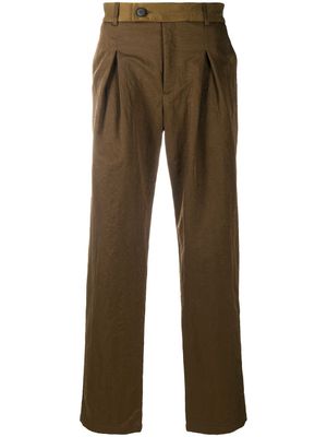 A-COLD-WALL* pantalon droit à pinces - Marron