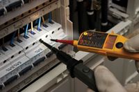 Fluke T150/VDE multimeter Digitale multimeter CAT II 500V, CAT III 600V - thumbnail