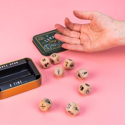 Kampvuurverhaal dobbelstenen