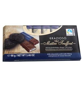 Melkchocolade met melkcrème en stukjes cacaokoekjes