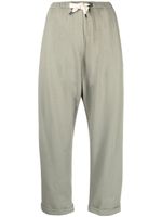 Brunello Cucinelli pantalon court en coton à lien de resserrage - Vert