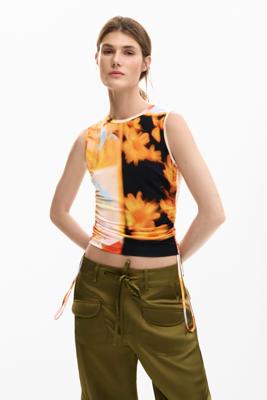 Arty bloemen t-shirt - MATERIAL FINISHES - L