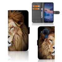 Nokia 5.4 | Telefoonhoesje | Met pasjeshouder | Leeuw