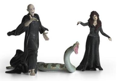 Schleich Harry Potter - Heer Voldemort met Nagini & Bellatrix van Detta speelfiguur
