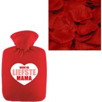 Liefste mama warmwaterkruik rood 2 liter fleece hoes en rozenblaadjes - thumbnail