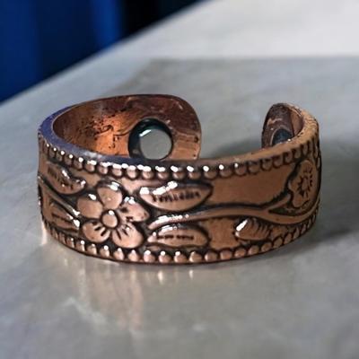 Koperen Ring Magnetisch Pruimbloesem - Sieraden - Spiritueelboek.nl