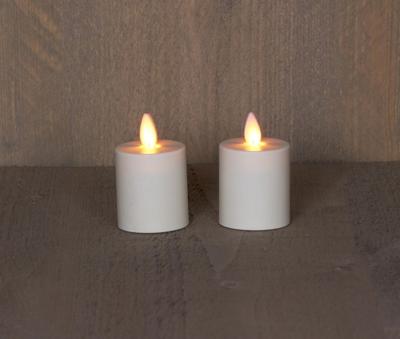 Batterijverlichting 2 stuks kaarsen bewegende vlam 5 x 5 cm ivoor met timer - Annas collection