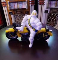 Michelin Bibendum op Motorfiets Beeld