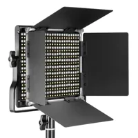 Neewer NL660 2x 40 w Bi-Color LED light incl. stands
