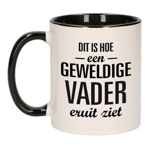 Geweldige vader eruit ziet mok / beker zwart wit 300 ml - Cadeau mokken