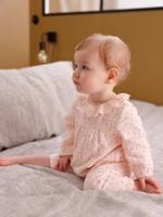 Katoenen babypakje van hydrofiel doek lichtroze Katoenen babypakje van hydrofiel doek lichtroze