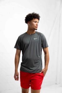 Nike Swim Hydroguard T-Shirt Heren Grijs - Maat S - Kleur: Grijs | Soccerfanshop