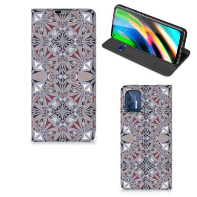 Motorola Moto G9 Plus | Standcase | Flower Tiles