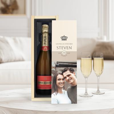 Champagne in bedrukte kist - Piper Heidsieck Brut (750ml)