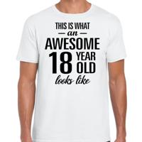Awesome 18 year - geweldige 18 jaar - t-shirt - wit - heren - Verjaardag cadeau