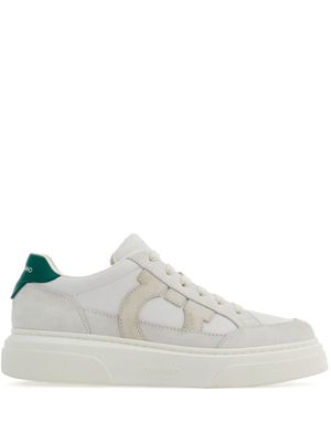 Ferragamo baskets à patch Gancini - Blanc