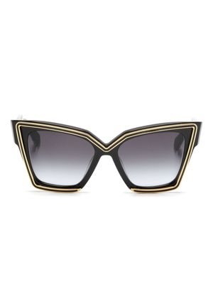 VALENTINO GARAVANI EYEWEAR lunettes de soleil à monture papillon - Noir