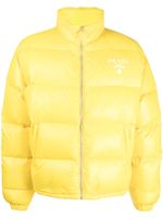 Prada veste matelassée à logo poitrine imprimé - Jaune