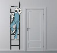Sticker verver op ladder