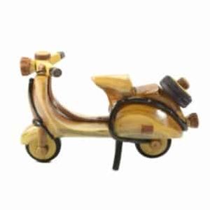 Vespa van Acaciahout (20 x 12 x 10 cm)