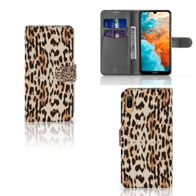 Huawei Y6 (2019) | Telefoonhoesje | Met pasjeshouder | Leopard