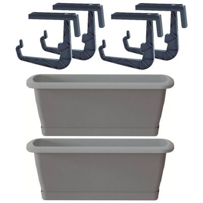 2x Lichtgrijze balkon reling bakken/bloempotten 59 cm met 4x ophangbeugels - Plantenbakken 2x Lichtgrijze balkon reling bakken/bloempotten 59 cm met 4x ophangbeugels - Plantenbakken