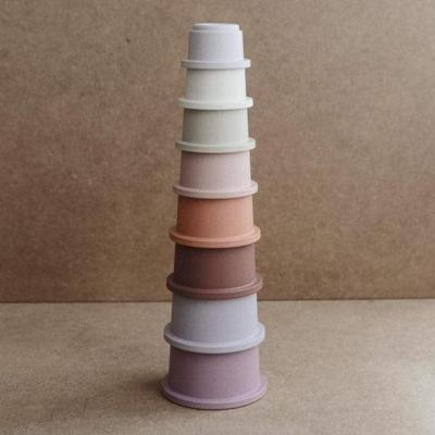 Mushie stapeltoren Pastel