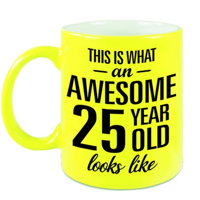Awesome 25 year cadeau mok / beker neon geel 330 ml