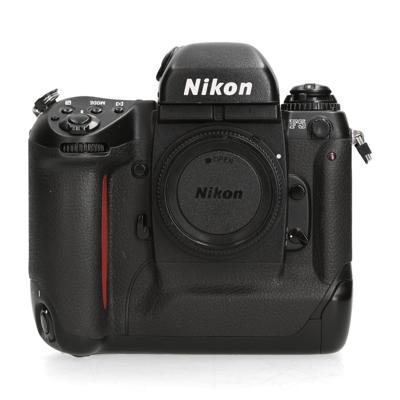 Nikon F5