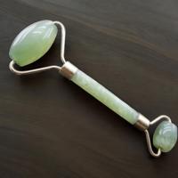 Massage Roller Jade - Wellness - Spiritueelboek.nl - thumbnail