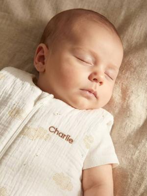 Trappelzak zonder mouwen, centrale opening, aanpasbaar IN DE WOLKEN wit, bedrukt