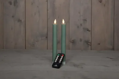 Anna&apos;s Collection LED dinerkaars flame effect rustiek 23 cm jade groen 2 stuks