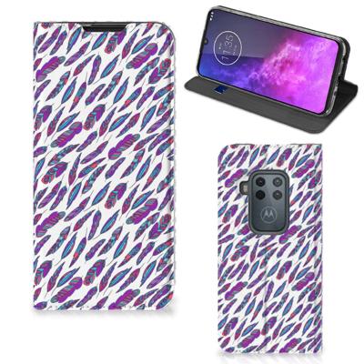 Motorola One Zoom | Hoesje met Magneet | Feathers Color Motorola One Zoom | Hoesje met Magneet | Feathers Color