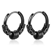 Heren oorringen edelstaal zwart met details en 4 ringen