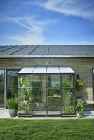 Muurkas Qube Lean-to 68 zwart 3 mm veiligheidsglas 6 mm polycarbonaat - Royal well
