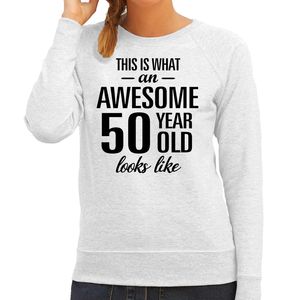 Awesome 50 year / 50 jaar cadeau sweater / trui grijs dames - Sarah