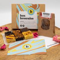 Thee & Brownie Box - 6 Brownies Per Post - Brievenbus Pakket - Box Brownies - Fair trade chocolade - Rooibos Sweet Rose thee - Oreo - Nutella - Cadeau Thee & Brownie Box - 6 Brownies Per Post - Brievenbus Pakket - Box Brownies - Fair trade chocolade - Rooibos Sweet Rose thee - Oreo - Nutella - Cadeau