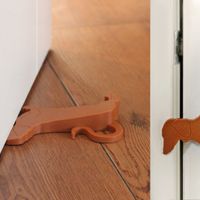 Esschert deurstopper/deurwig teckel - kunststof - bruin - 15 x 9 x 3 cm - Deurstoppers - thumbnail