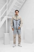 Nike Tech Woven Trainingspak Heren Beige/Grijs - Maat XL - Kleur: BeigeGrijs | Soccerfanshop