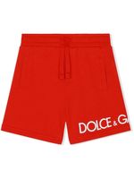 Dolce & Gabbana Kids short de sport à logo imprimé - Rouge