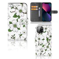 Apple iPhone 13 Hoesje Dogwood Flowers