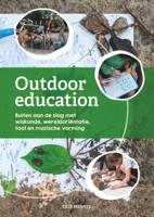 Outdoor education (Paperback)