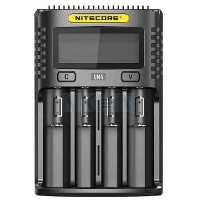 Nitecore UM4 4 x Penlite Lader (AA/AAA) met indicator