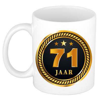 71 jaar thema koffiemok Medaille - jubileum - verjaardag - zwart met goud - Cadeau beker