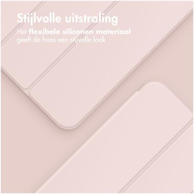 AccezzSmart Silicone Bookcase voor Apple iPad Air 13 inch (2024) M2 Tablethoesje Roze