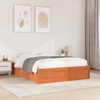 Bedframe zonder matras massief grenenhout wasbruin 140x200 cm